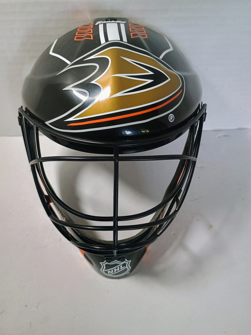 Anaheim Ducks Hockey Goalie Fan Face Mask, NWOP